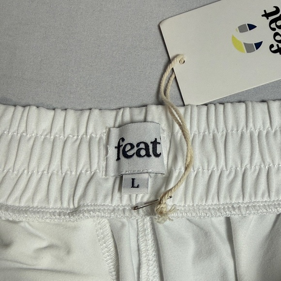 Feat Clothing Men’s Roam Performance Shorts in White  Size Large - Picture 2 of 9